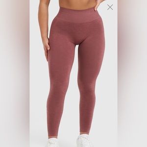 ‼️ISO‼️ LOOKING FOR SIZES M or L